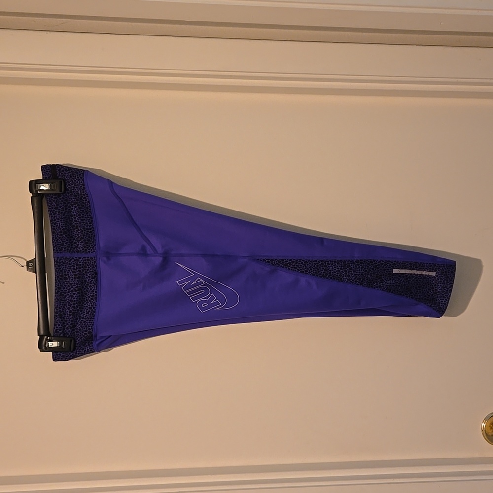 Womens Nike dri-fit running tights. Size small.